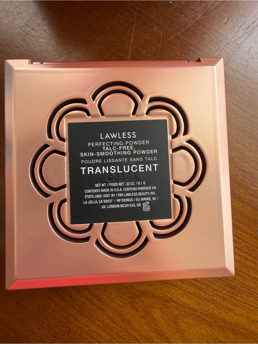 LAWLESS Translucent Setting Powder in Pink Rose Compact
